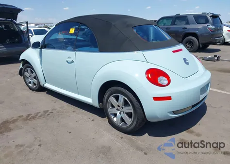 2006 Volkswagen New Beetle 2.5 z USA, uszkodzony, nr VIN 3VWRF31Y26M316675